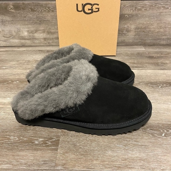 UGG | Cluggette Slippers In Black Grey Indoor Outdoor NEW - Picture 1 of 17